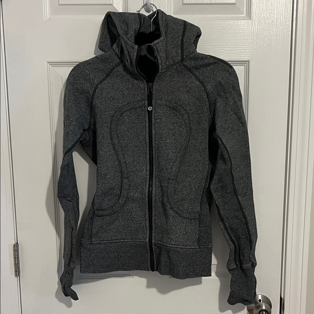 Lululemon Scuba zip up sweashirt size 6